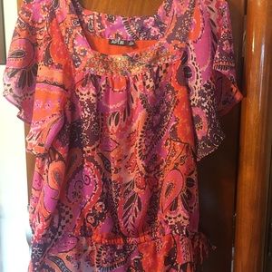 APT.short sleeve top.